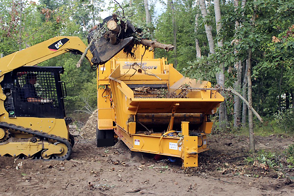 Bandit's The Beast® Horizontal Grinder 1680XP from Iron Source in Delaware